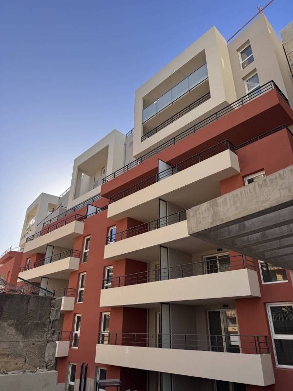 Résidence New Majestic à Roquebrune-Cap-Martin équipée de garde-corps aluminium réalisés par Azur Alu