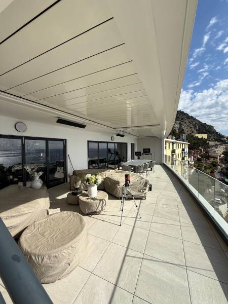 Fabrication et pose de pergola bioclimatique en aluminium Roquebrune-Cap-Martin