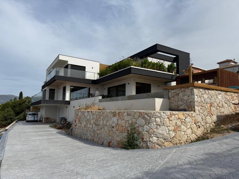 Brise-soleil orientables (BSO) aluminium – fabrication et pose à Nice Fabron